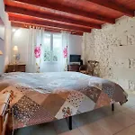 In Chenac-saint-seurin-d' Holiday home