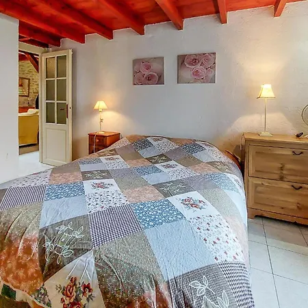 Stunning Home In Chenac-Saint-Seurin-D' 펜션 *