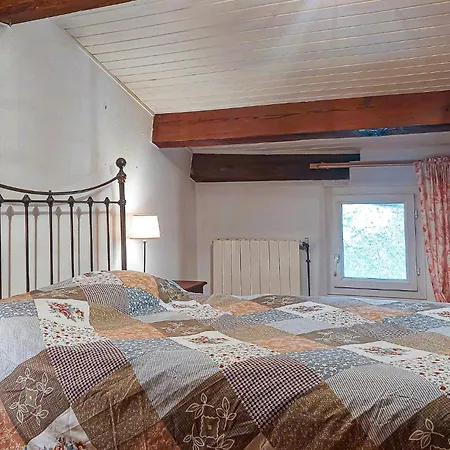 In Chenac-saint-seurin-d' * Saint-Seurin-d'Uzet