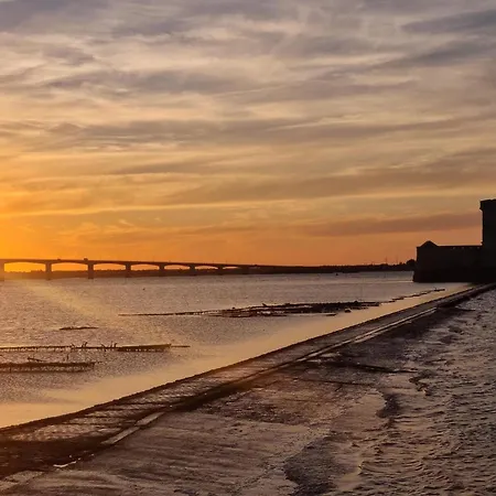 In Chenac-saint-seurin-d' Сasa de vacaciones *