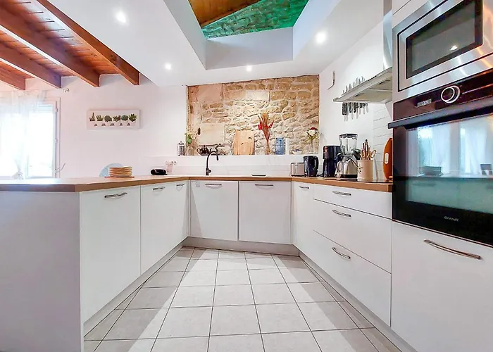 In Chenac-saint-seurin-d' Saint-Seurin-d'Uzet