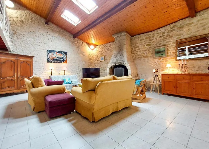 In Chenac-saint-seurin-d' Сasa de vacaciones