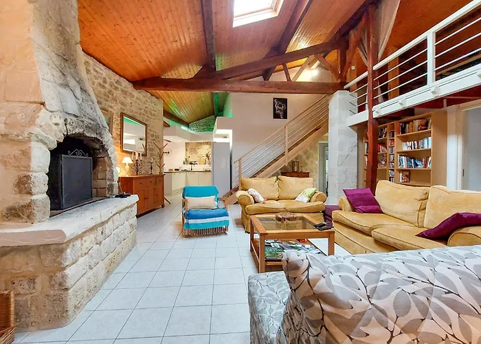 In Chenac-saint-seurin-d' Сasa de vacaciones Saint-Seurin-d'Uzet