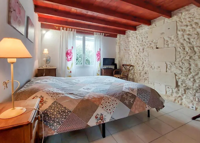 In Chenac-saint-seurin-d' Сasa de vacaciones