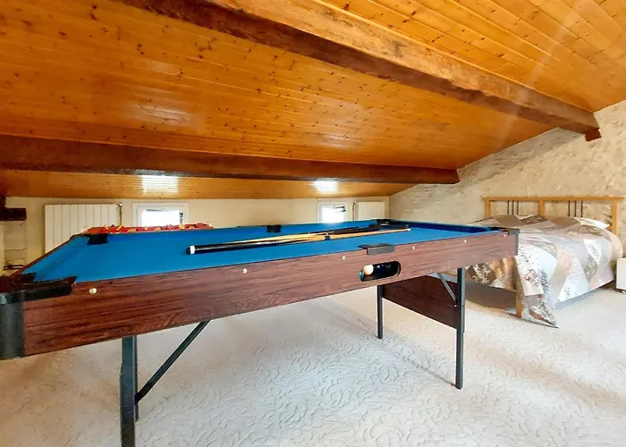 In Chenac-saint-seurin-d' Сasa de vacaciones *